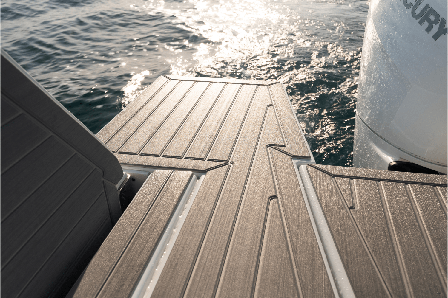 Slide: The Image of Cruisers 38 GLS Outboard 2026 - 51