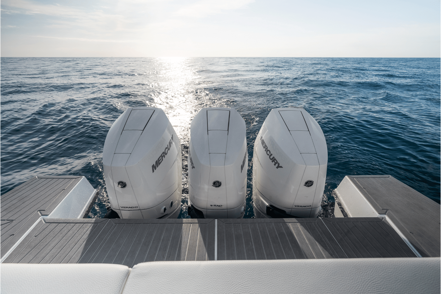 Slide: The Image of Cruisers 38 GLS Outboard 2026 - 54