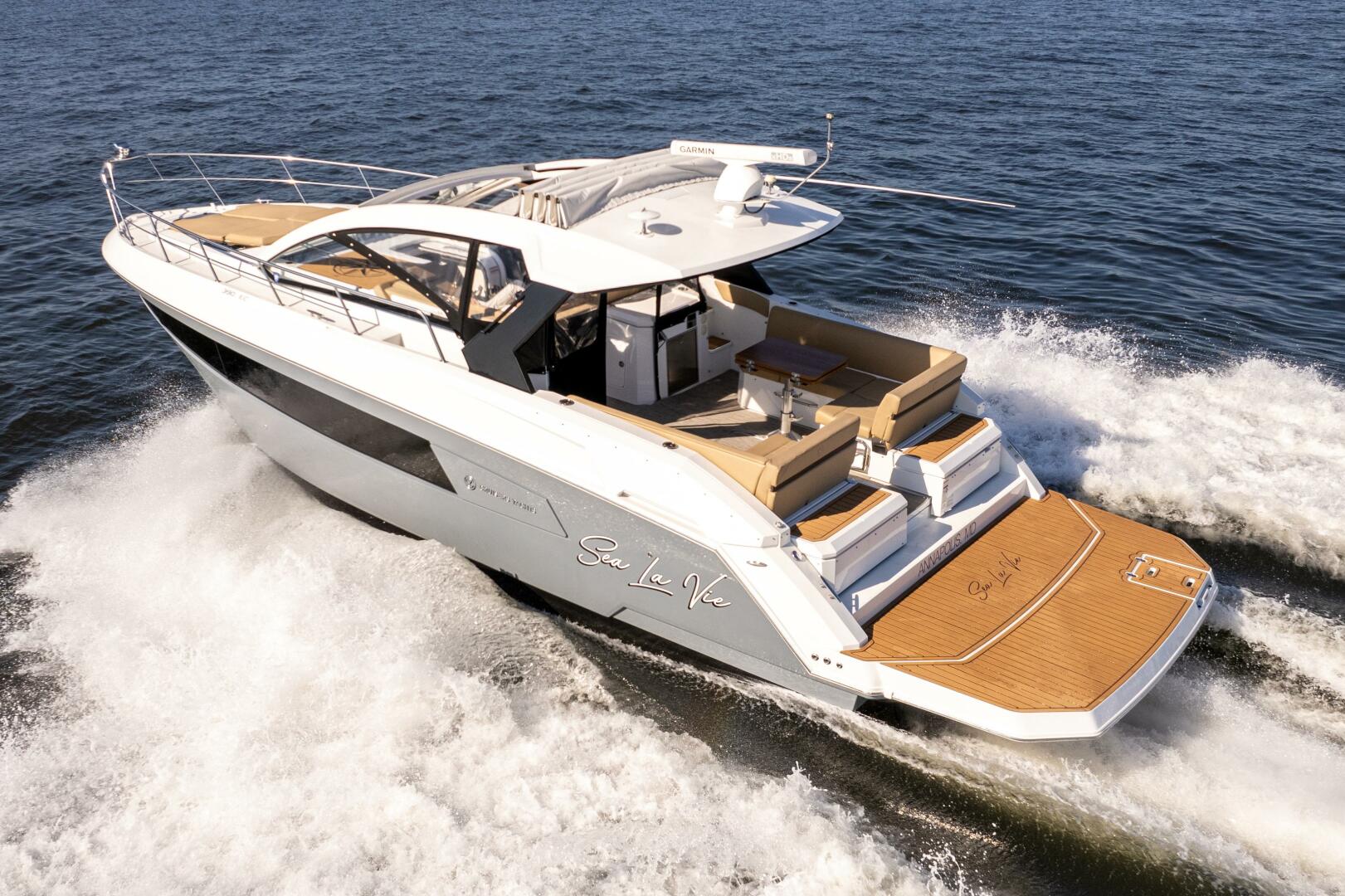 Slide: The Image of Cruisers 390 Express Coupe 2017 - 4792266