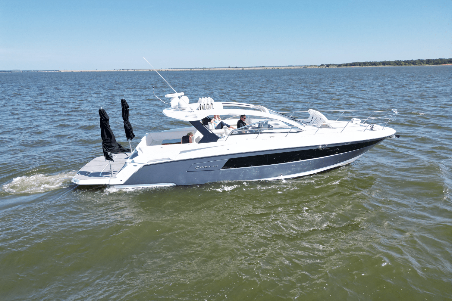 Slide: The Image of Cruisers 390 EXPRESS COUPE 2018 - 0