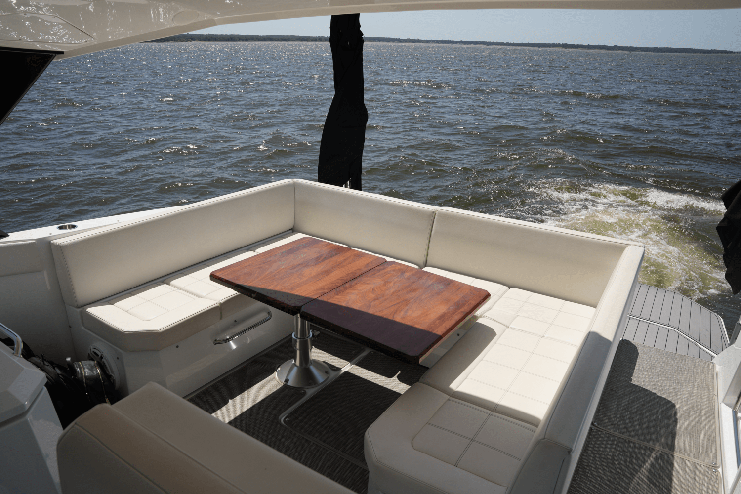 Slide: The Image of Cruisers 390 EXPRESS COUPE 2018 - 19