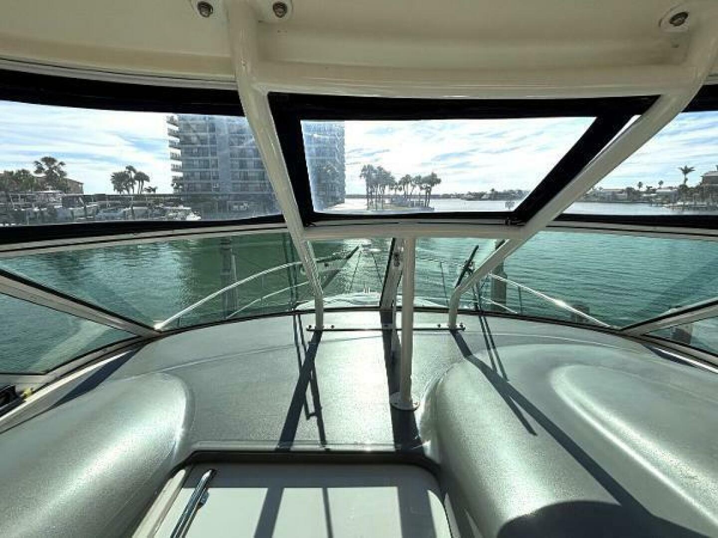 Slide: The Image of Cruisers 415 Express 2006 - 5122691