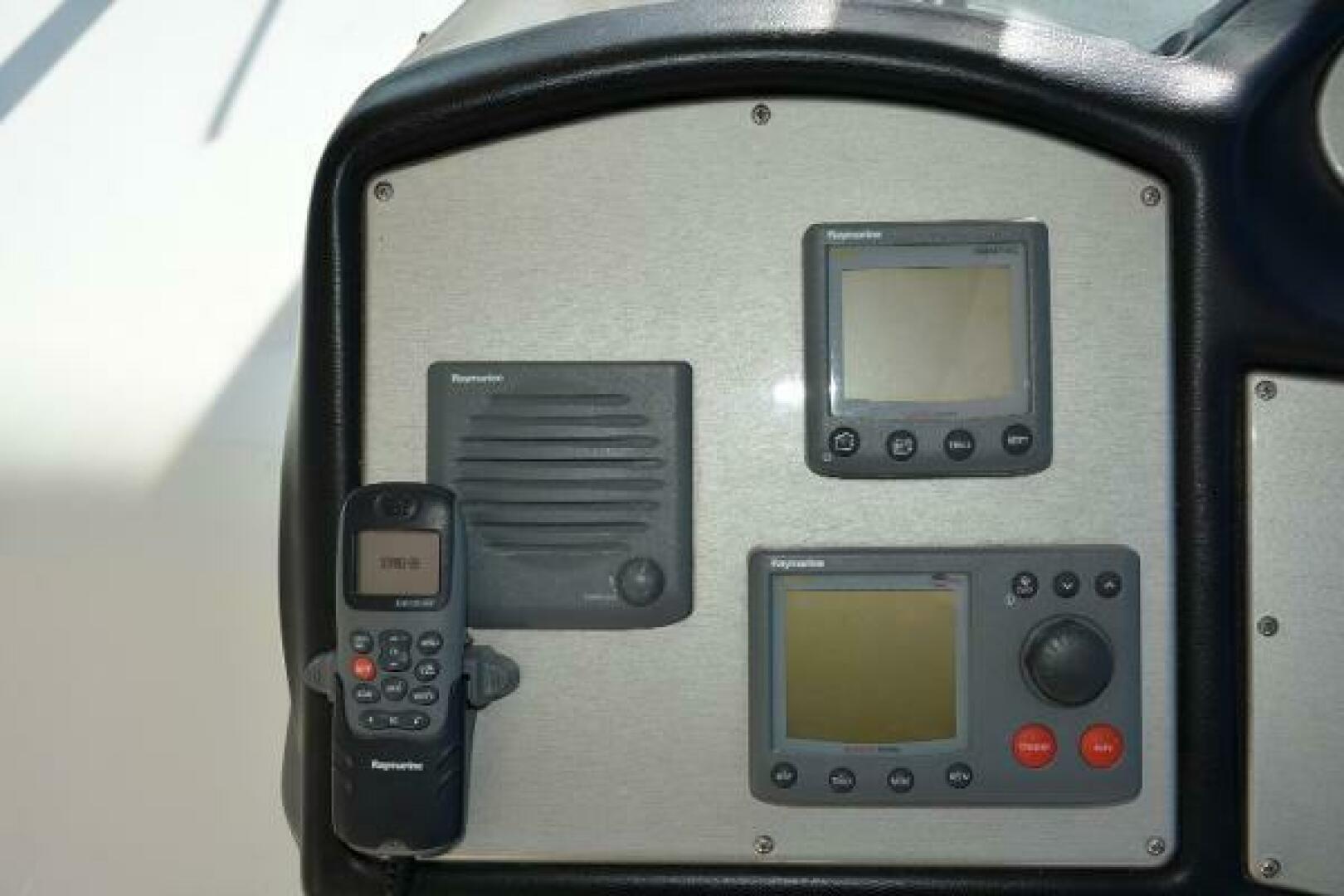 Slide: The Image of Cruisers 415 Express 2006 - 5122696