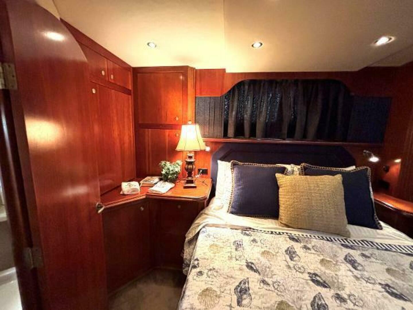 Slide: The Image of Cruisers 415 Express 2006 - 5122728
