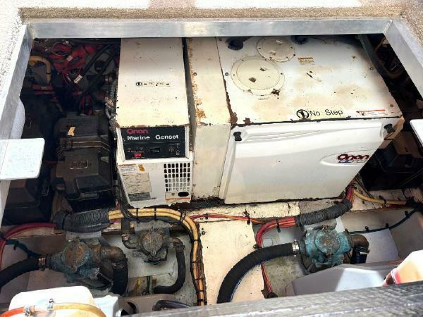 Slide: The Image of Cruisers 415 Express 2006 - 5122740