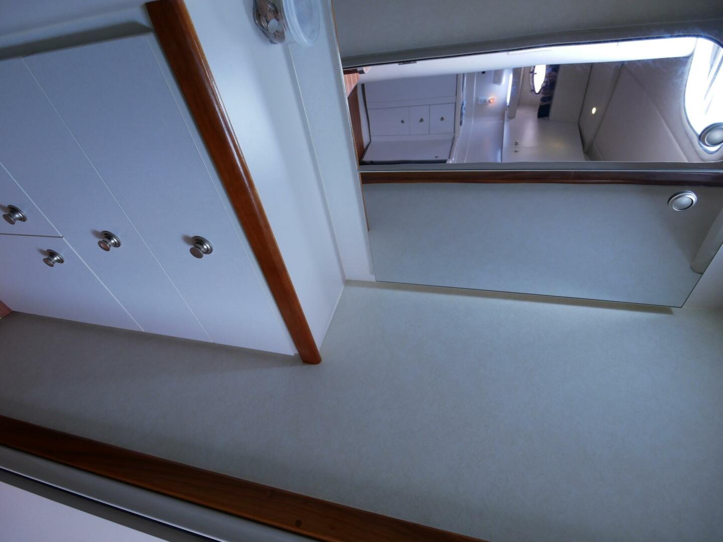 Slide: The Image of Cruisers 4270 Express 1998 - 31