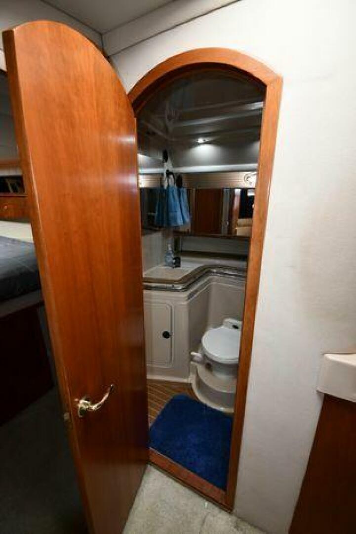 Slide: The Image of Cruisers 4270 Express 2001 - 4960853