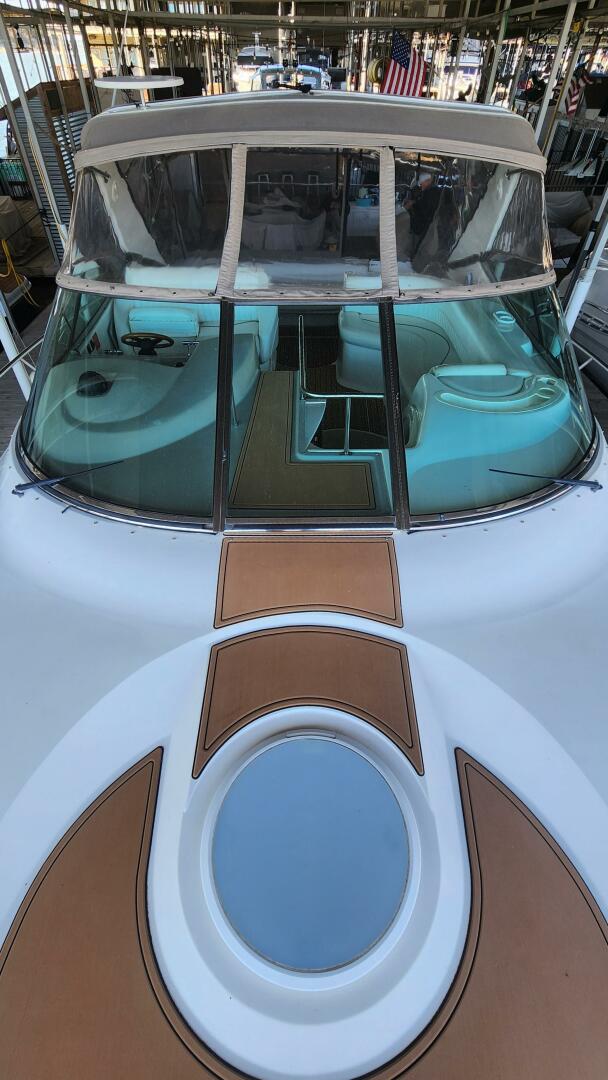 Slide: The Image of 2001 Cruisers 4270 Express Serendipity - 41