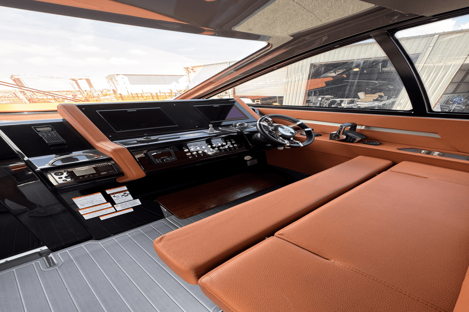 Slide: The Image of Cruisers 42 GLS 2023 - 17