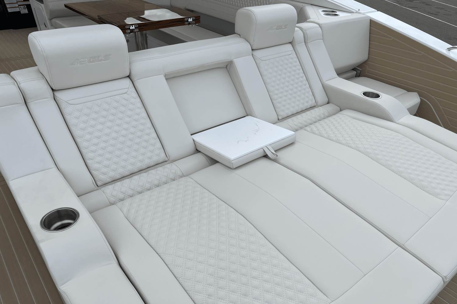Slide: The Image of Cruisers 42 GLS 2025 - 15