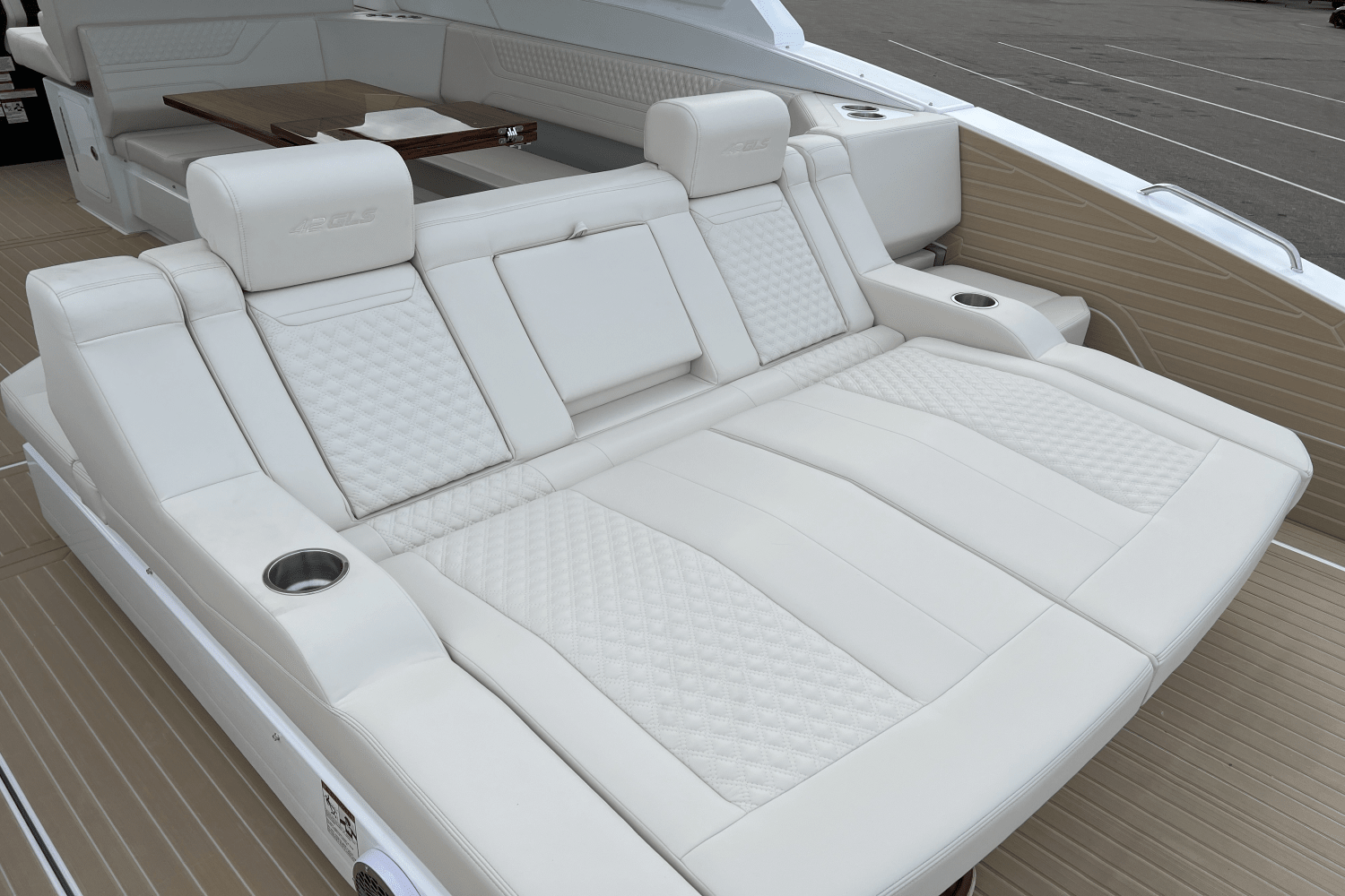 Slide: The Image of Cruisers 42 GLS 2025 - 16