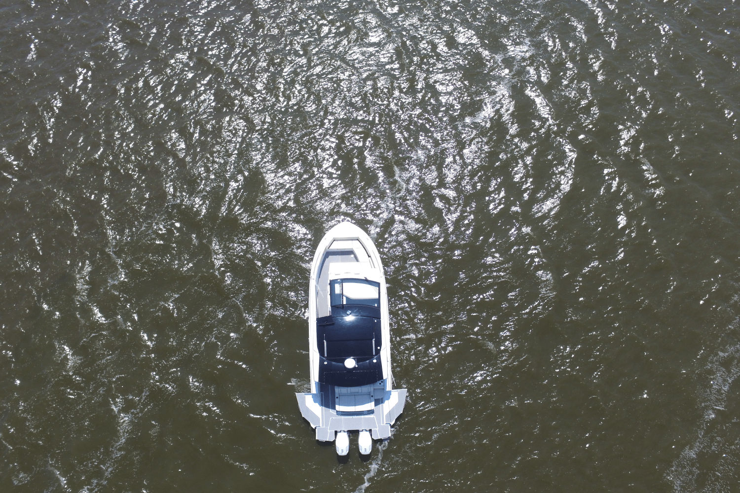 Slide: The Image of Cruisers 42 GLS Outboard 2024 - 10