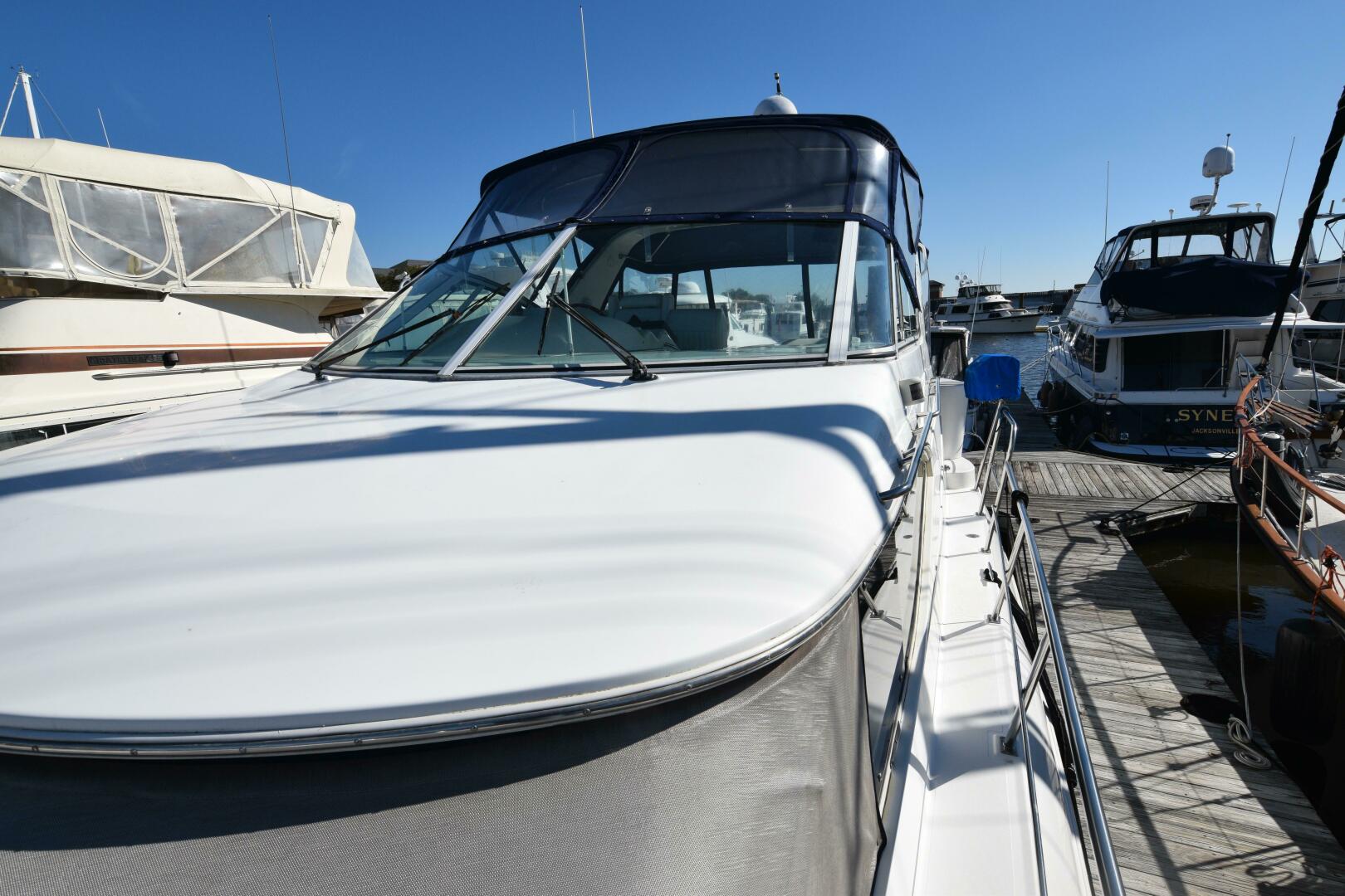 Slide: The Image of Cruisers 4450 Express Cruiser 2000 - 5044883
