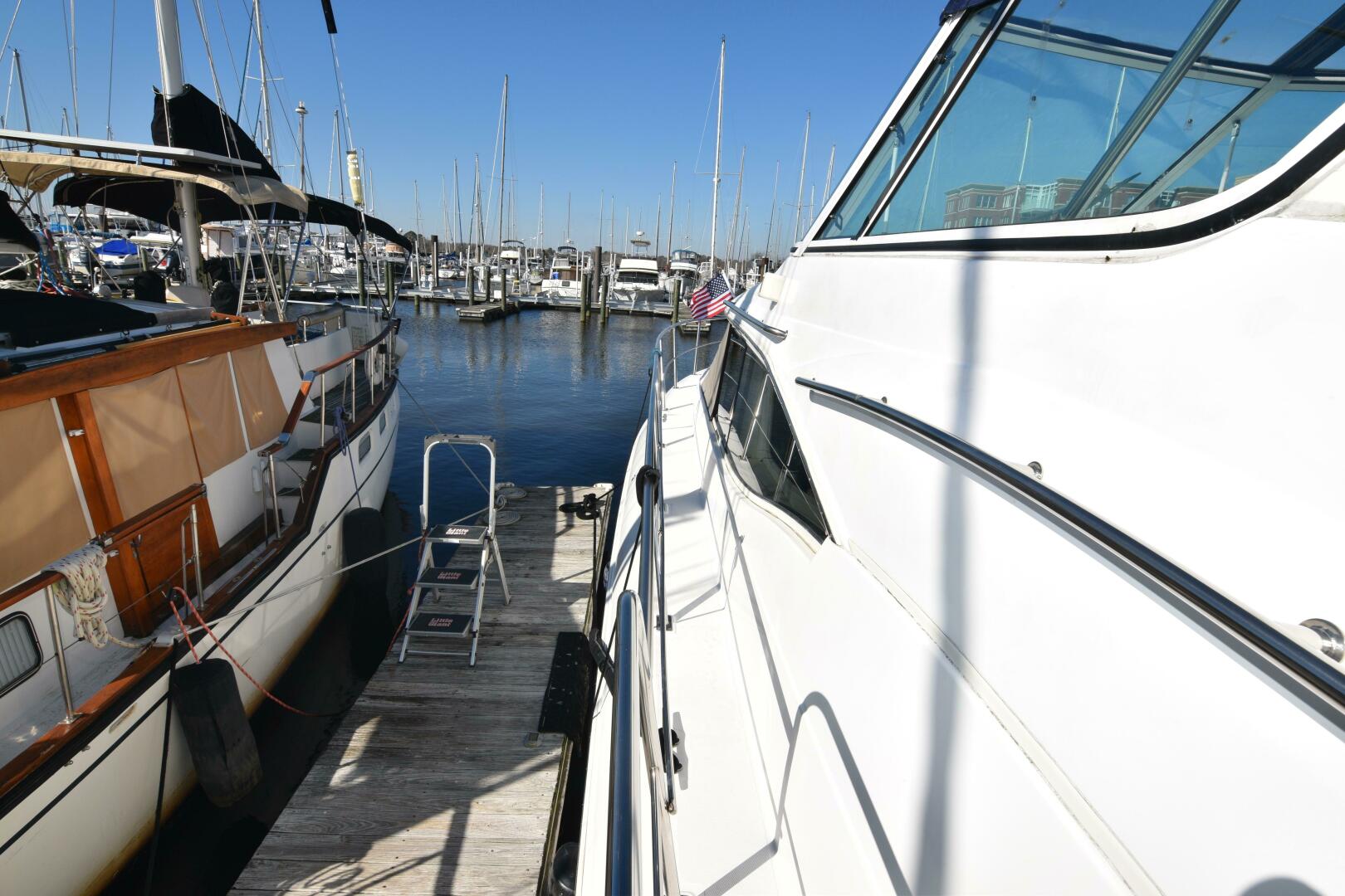 Slide: The Image of Cruisers 4450 Express Cruiser 2000 - 5044886