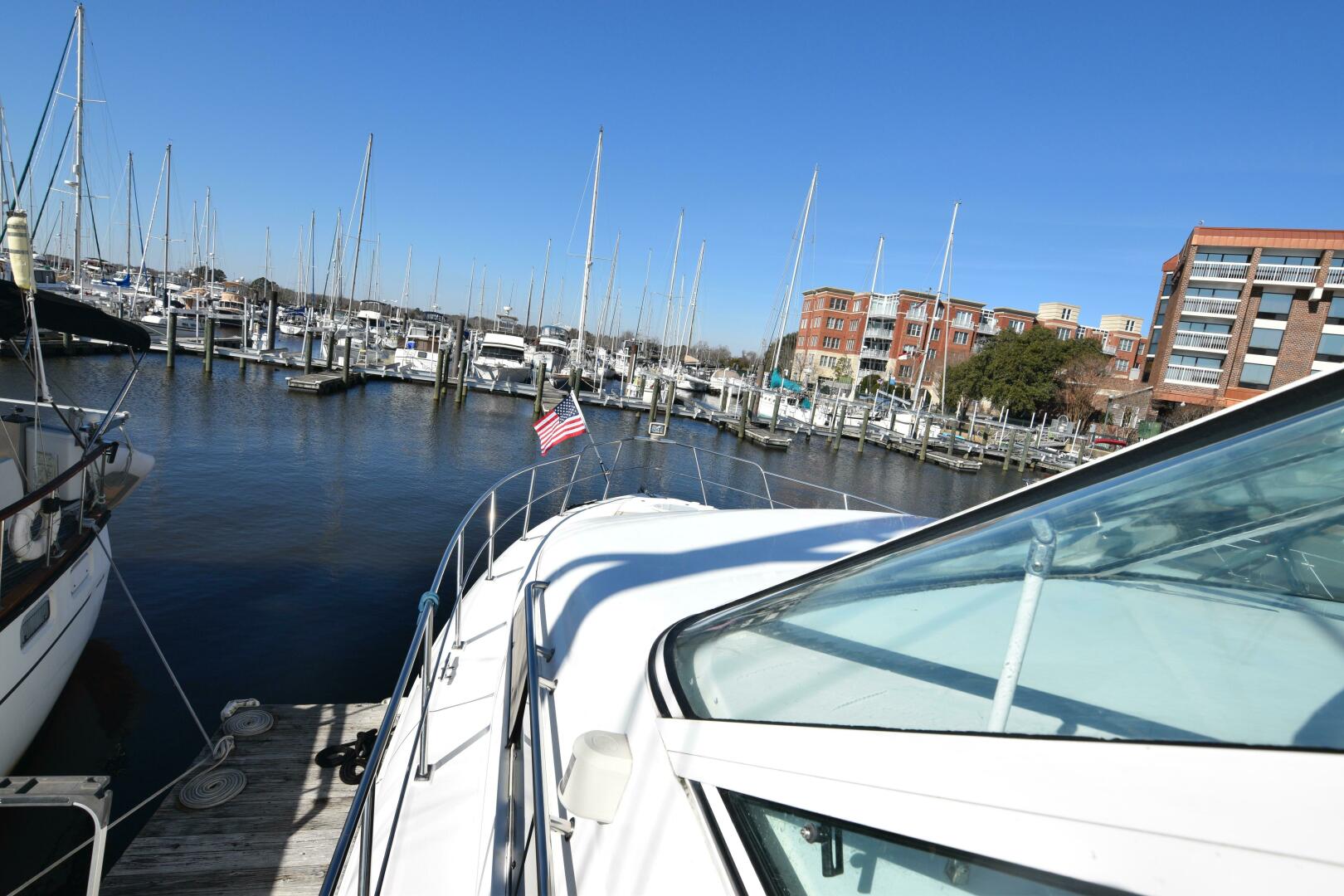 Slide: The Image of Cruisers 4450 Express Cruiser 2000 - 5044887