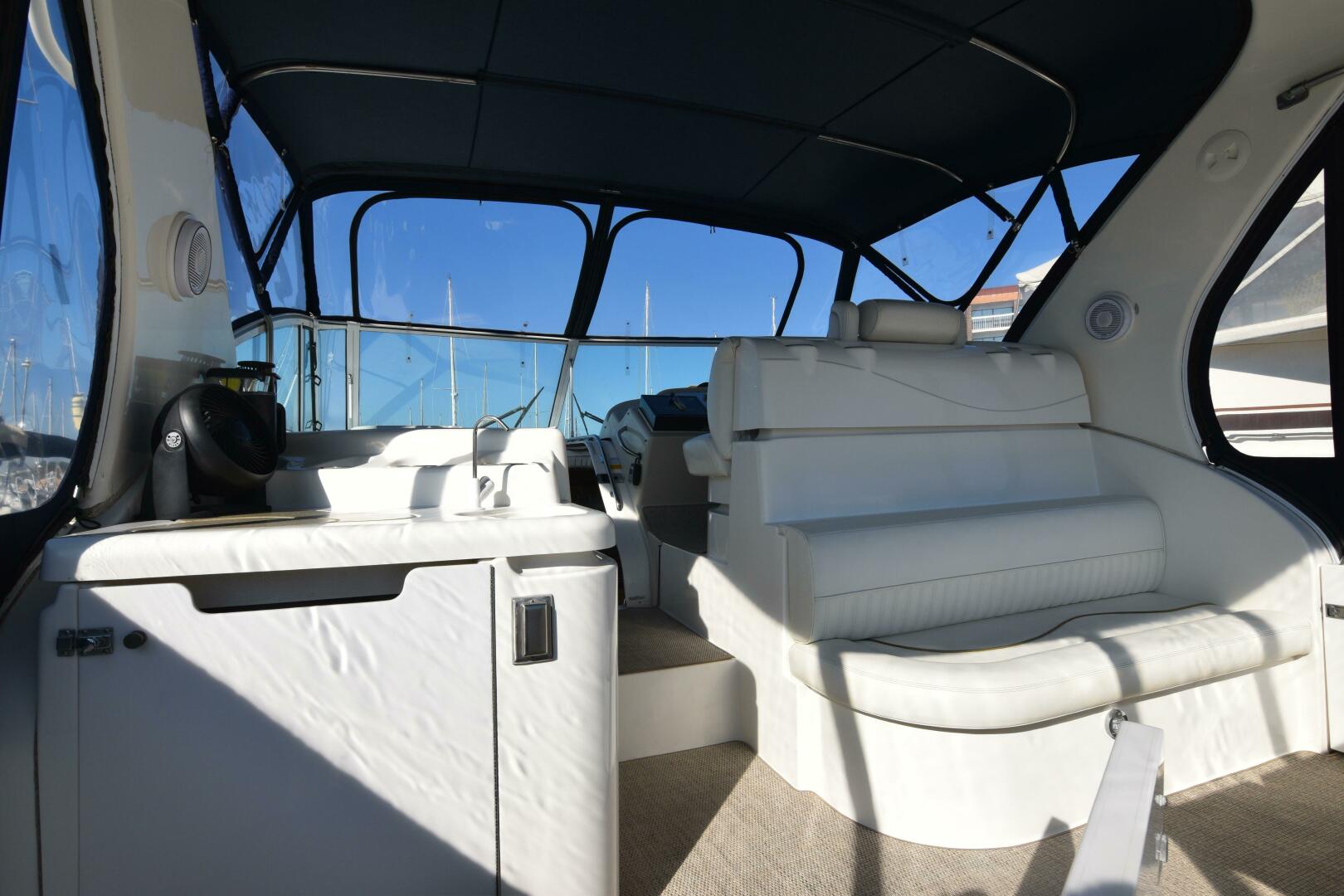 Slide: The Image of Cruisers 4450 Express Cruiser 2000 - 5044769