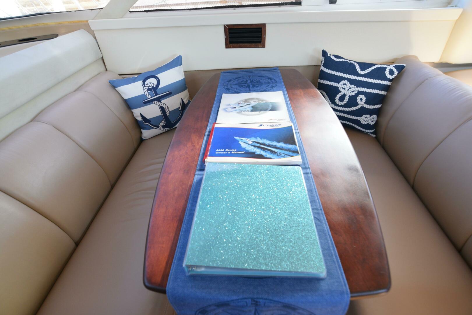 Slide: The Image of Cruisers 4450 Express Cruiser 2000 - 5044786