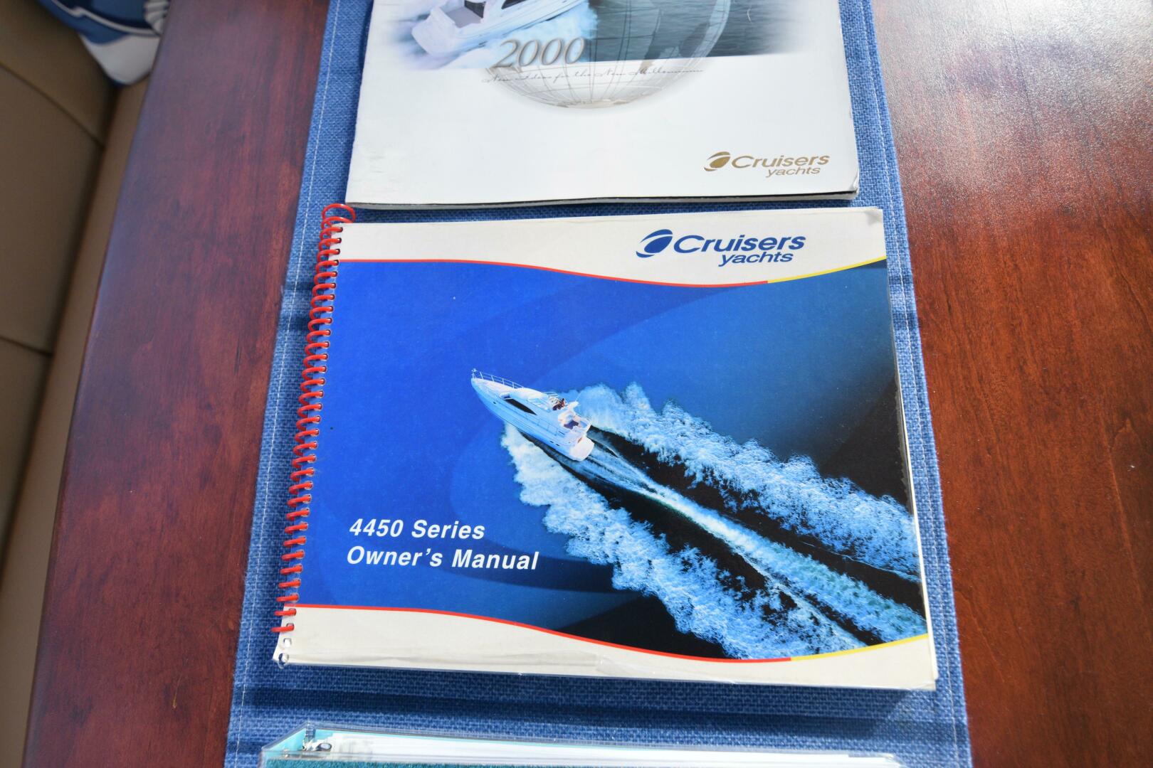 Slide: The Image of Cruisers 4450 Express Cruiser 2000 - 5044787