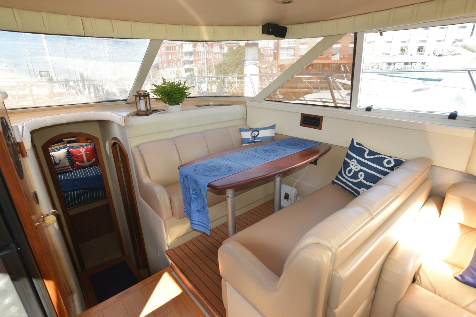 Slide: The Image of Cruisers 4450 Express Cruiser 2000 - 5044792