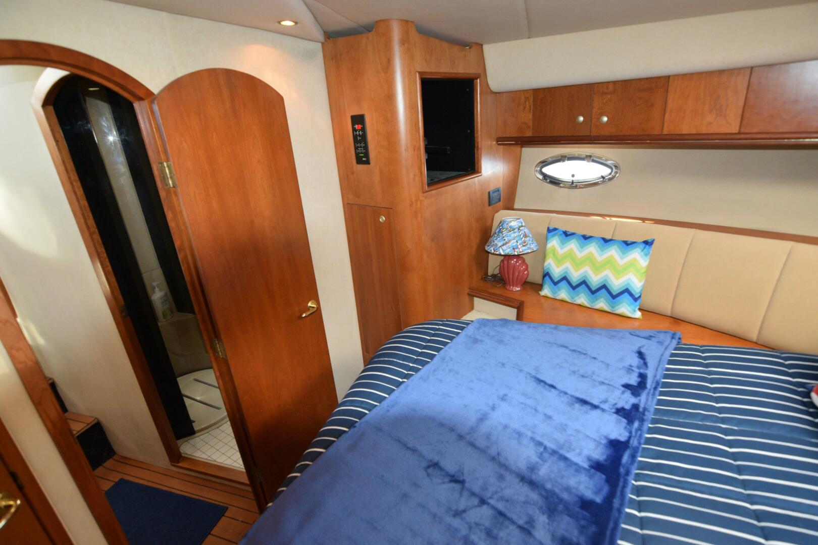 Slide: The Image of Cruisers 4450 Express Cruiser 2000 - 5044813
