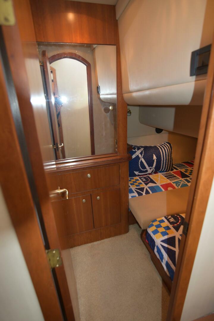 Slide: The Image of Cruisers 4450 Express Cruiser 2000 - 5044820