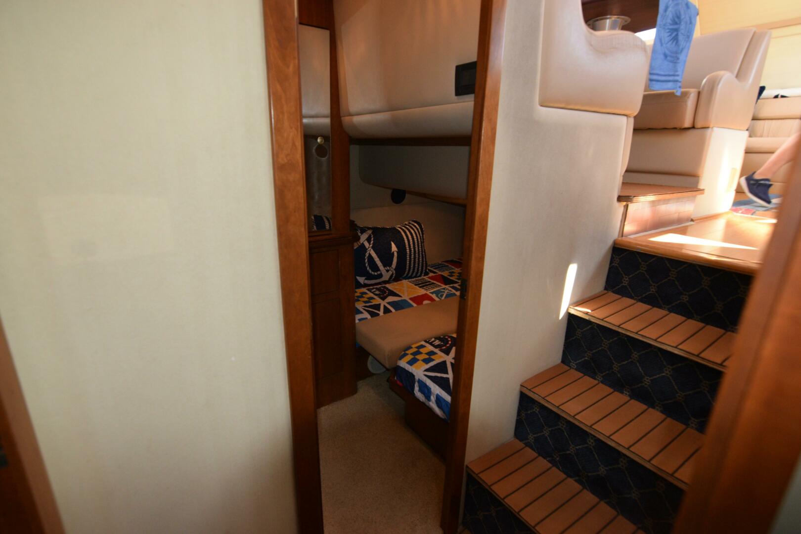 Slide: The Image of Cruisers 4450 Express Cruiser 2000 - 5044825