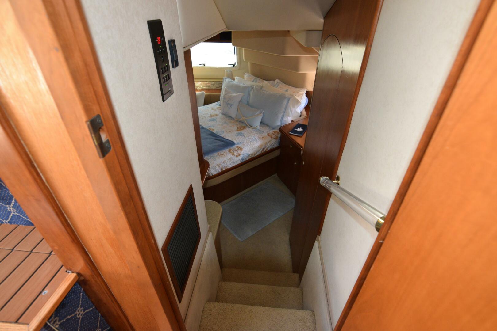 Slide: The Image of Cruisers 4450 Express Cruiser 2000 - 5044831