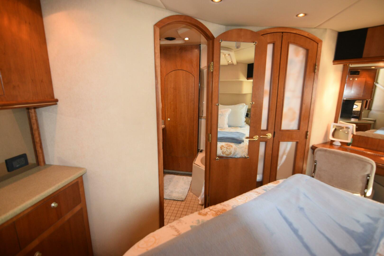 Slide: The Image of Cruisers 4450 Express Cruiser 2000 - 5044836