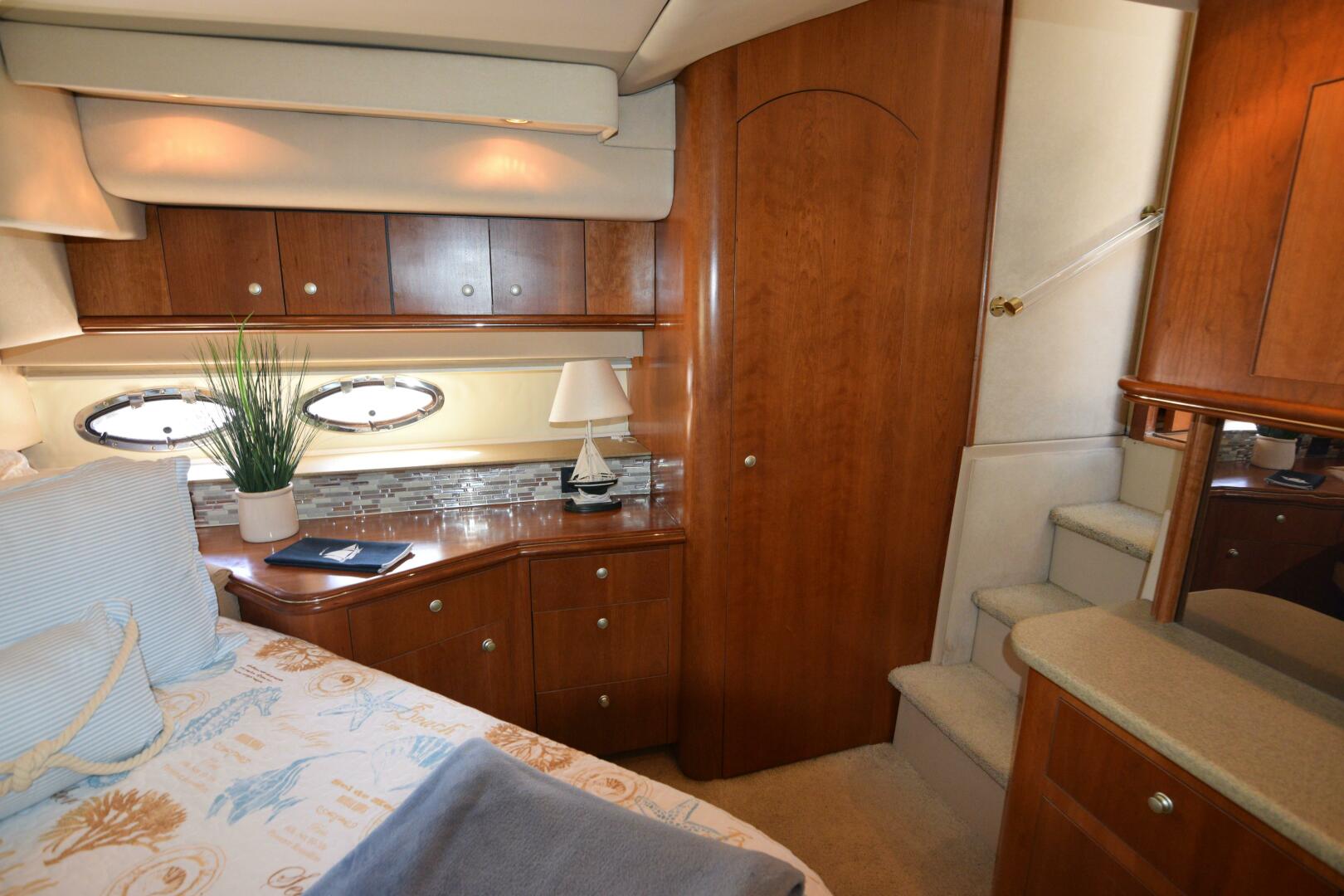 Slide: The Image of Cruisers 4450 Express Cruiser 2000 - 5044847