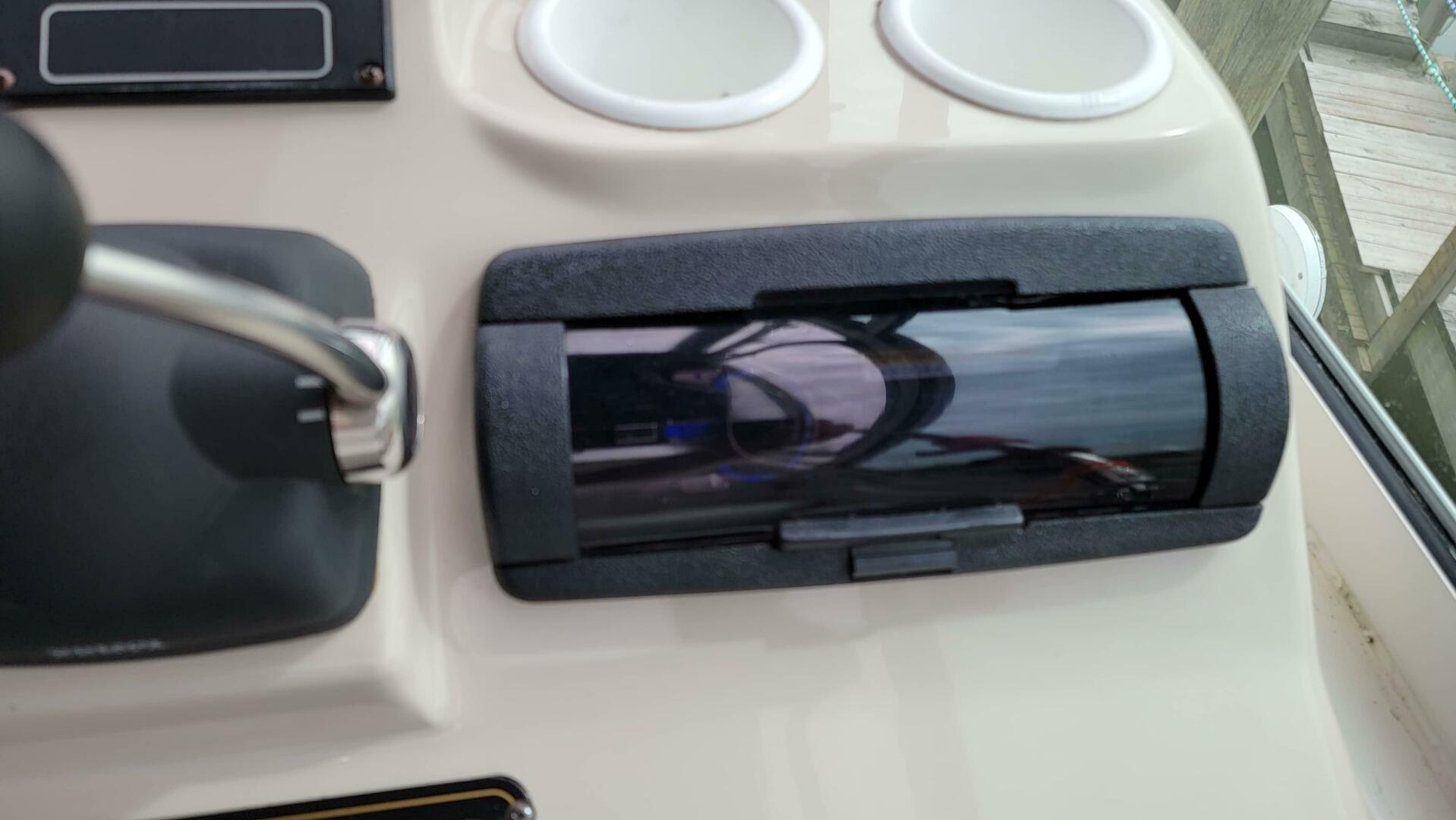 Slide: The Image of Cruisers 4450 Express Motor Yacht 2000 - 4433517