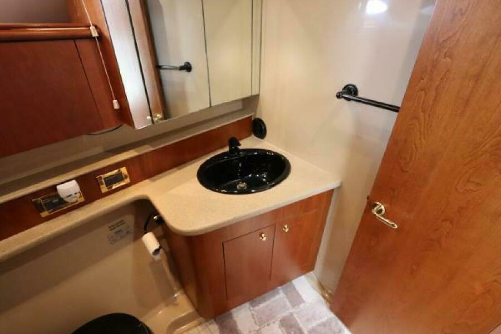 Slide: The Image of Cruisers 4450 Express Motor Yacht 2000 - 5390069