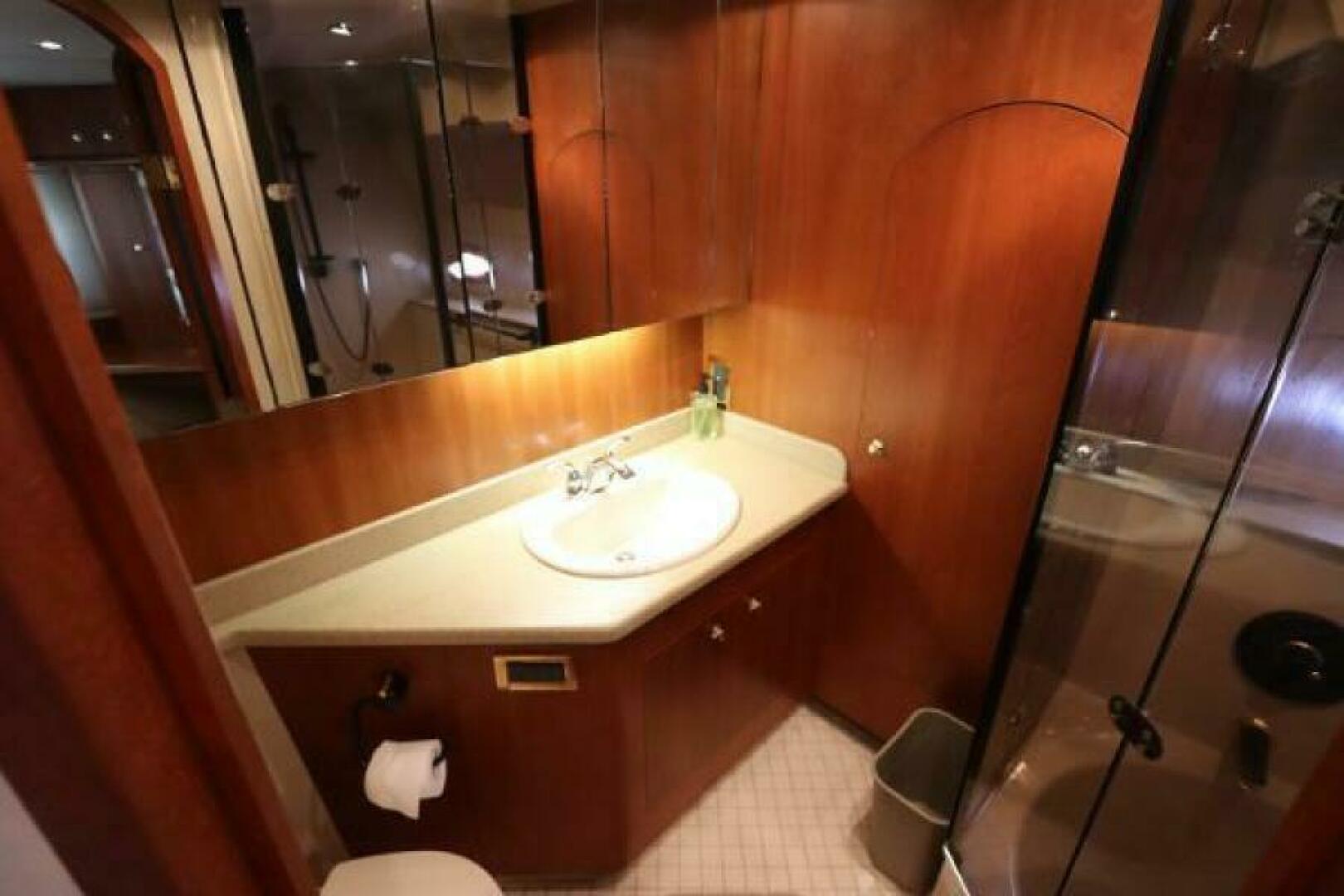 Slide: The Image of Cruisers 4450 Express Motor Yacht 2000 - 5390079