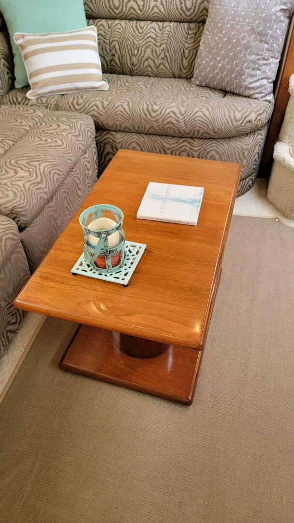 Slide: The Image of Cruisers 4450 Express Motor Yacht 2000 - 4433675