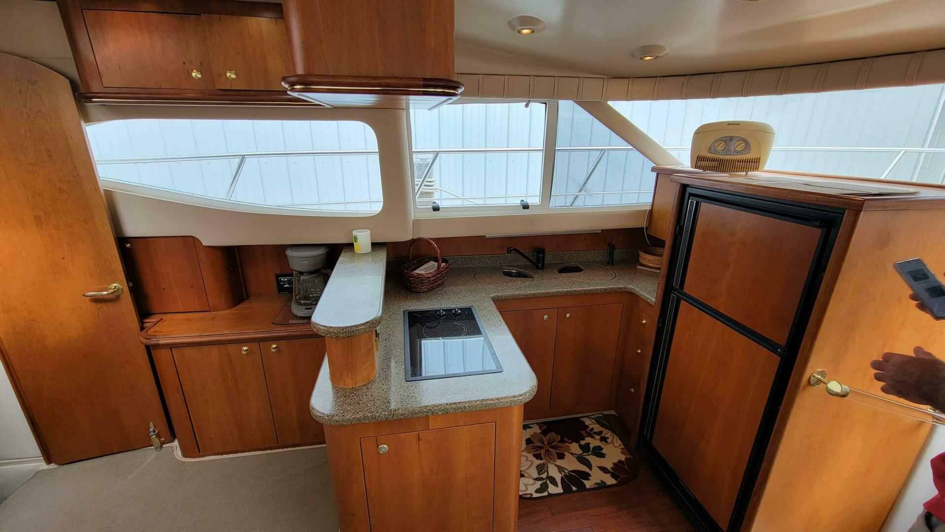 Slide: The Image of Cruisers 4450 Express Motor Yacht 2000 - 4433695