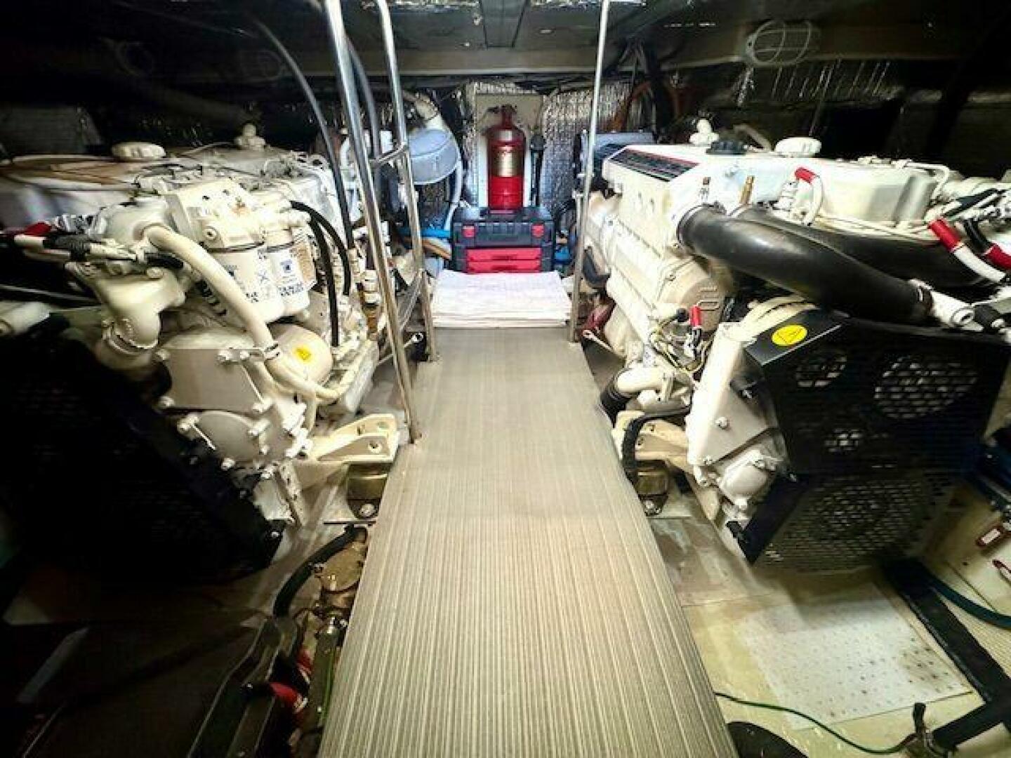 Slide: The Image of Cruisers 4450 Express Motor Yacht 2001 - 5503805