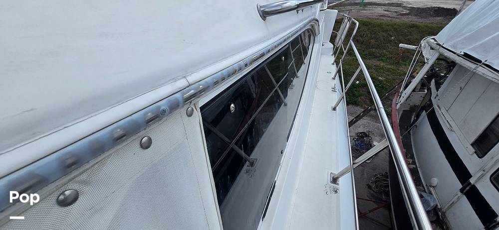 Slide: The Image of Cruisers 4450 Express MY 2001 - 15274003