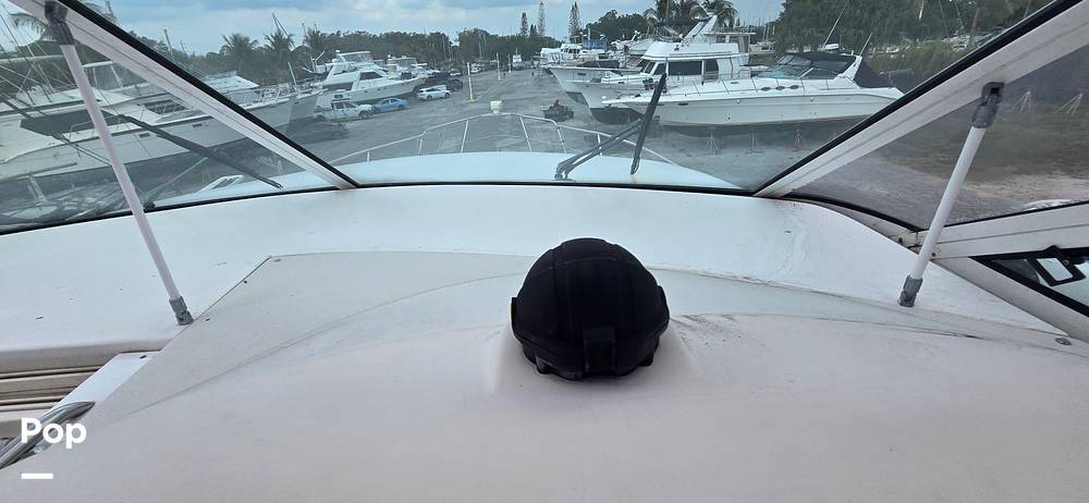 Slide: The Image of Cruisers 4450 Express MY 2001 - 15274010