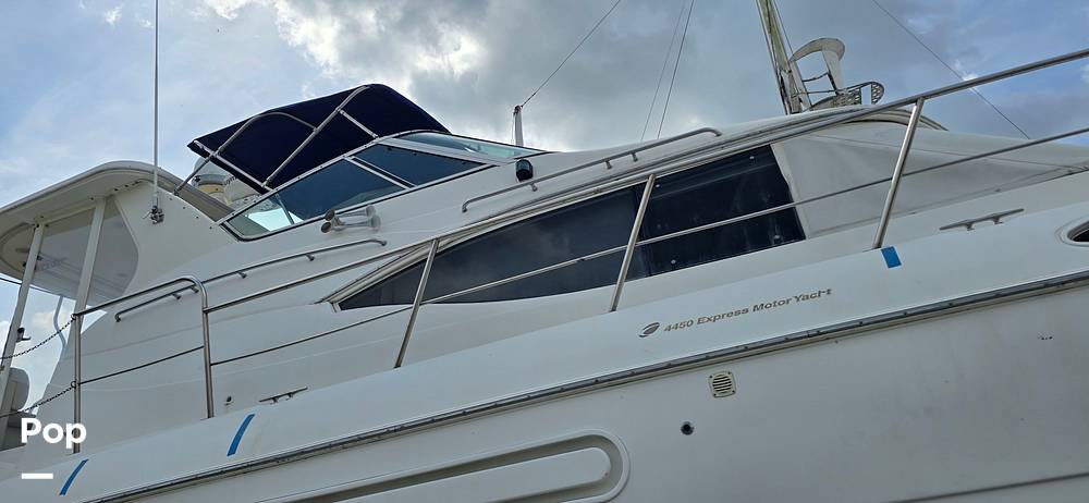 Slide: The Image of Cruisers 4450 Express MY 2001 - 15273906