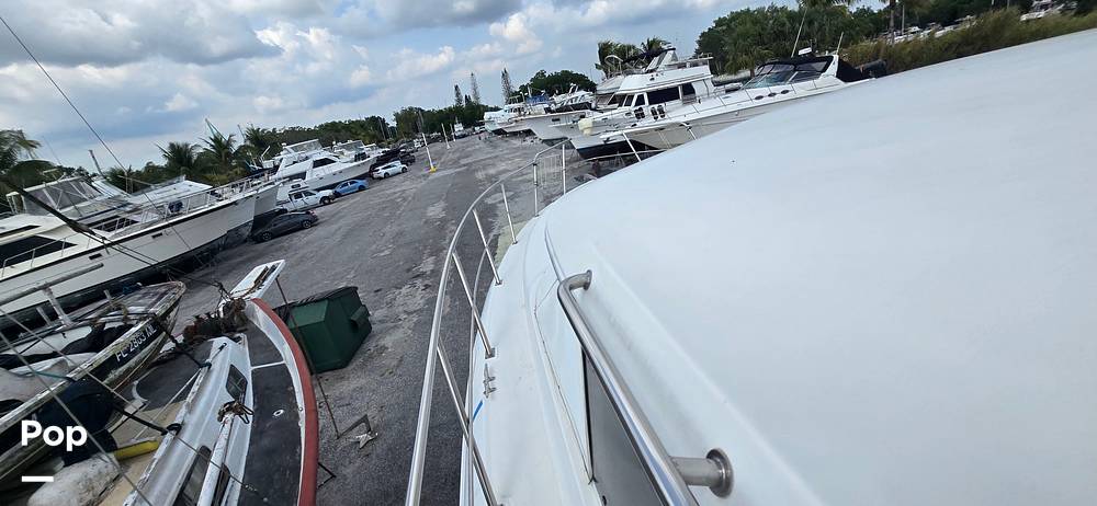 Slide: The Image of Cruisers 4450 Express MY 2001 - 15273986