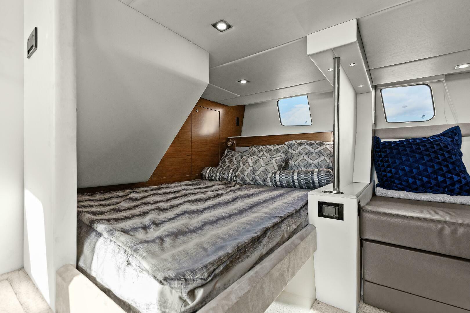 Slide: The Image of 2014 45 Cruisers Yachts Cantius - Best Times Too - 4873503