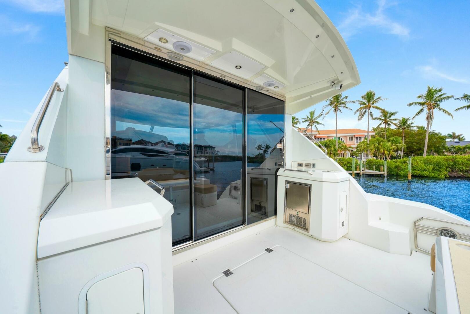 Slide: The Image of 2015 Cruisers Yachts 48 Cantius - Cockpit - 5116970