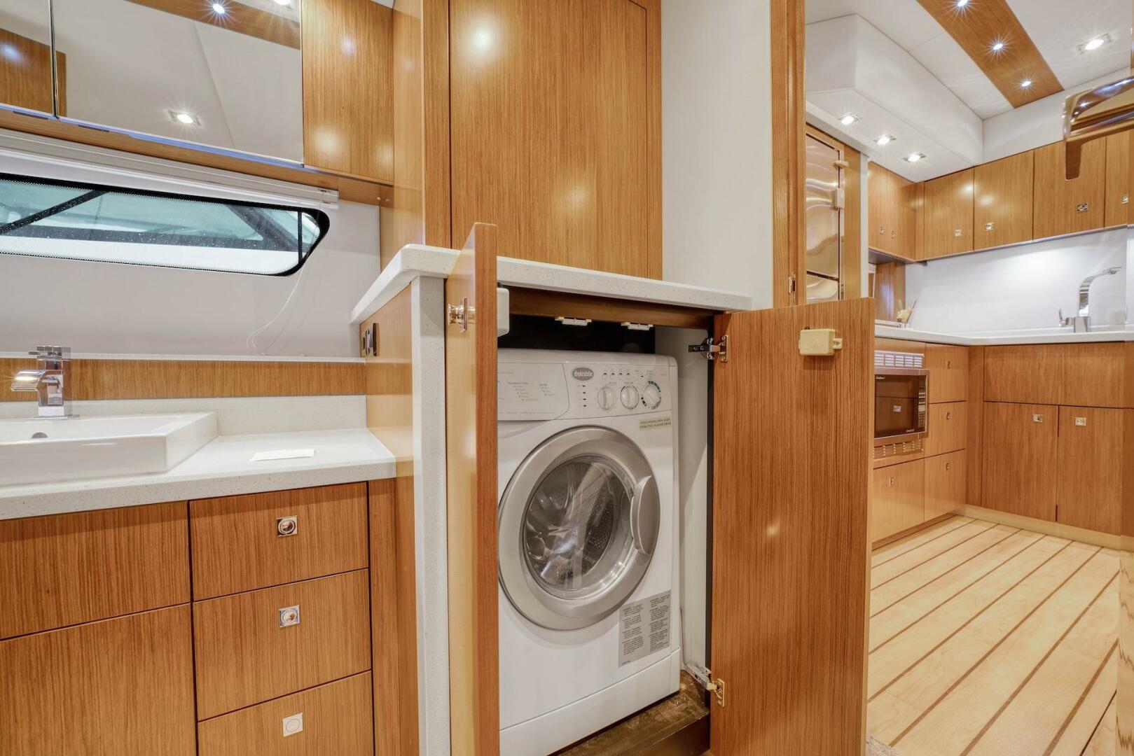 Slide: The Image of 2015 Cruisers Yachts 48 Cantius - Washer & Dryer - 5116981