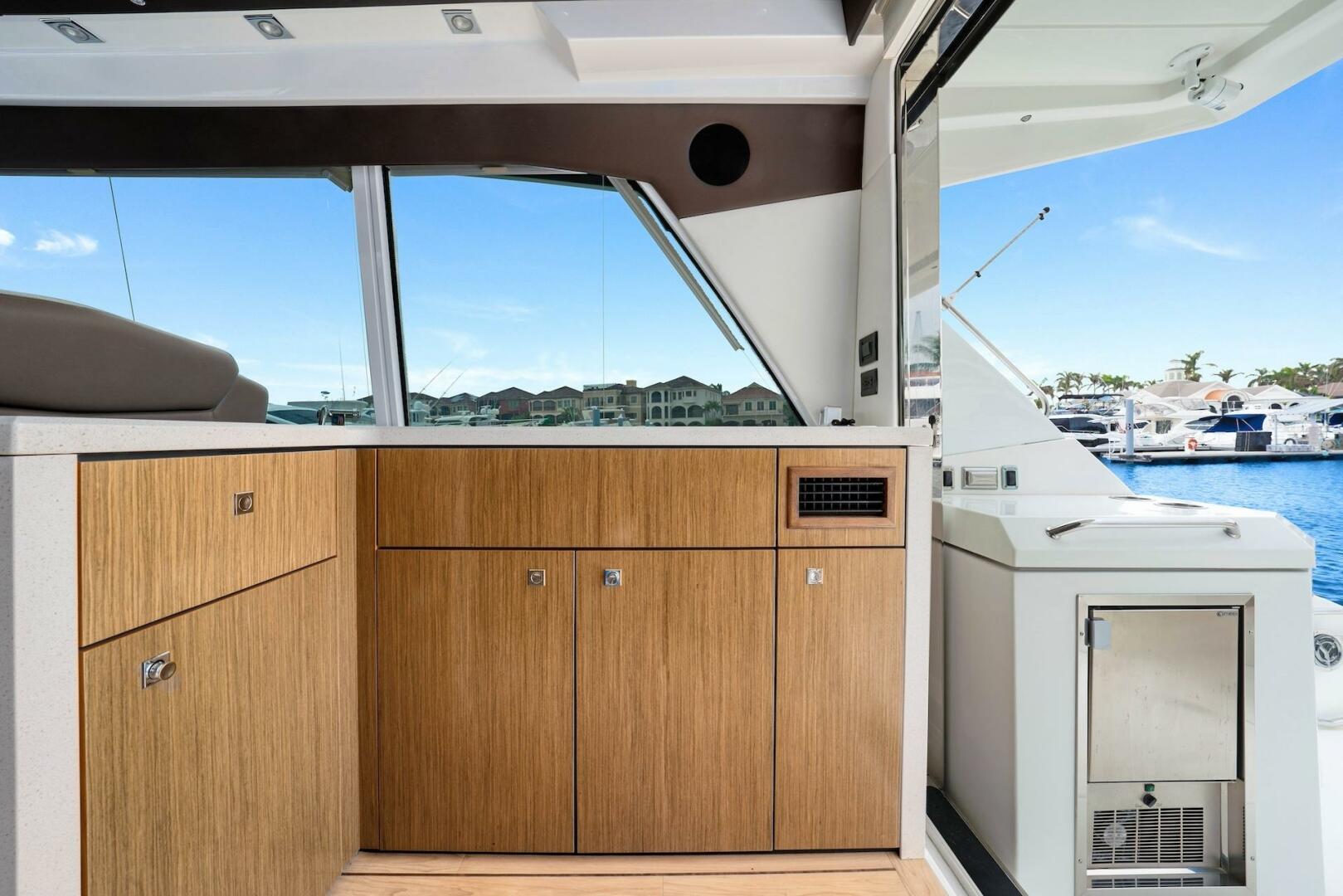 Slide: The Image of 2015 Cruisers Yachts 48 Cantius - Upper Salon  - 5117041
