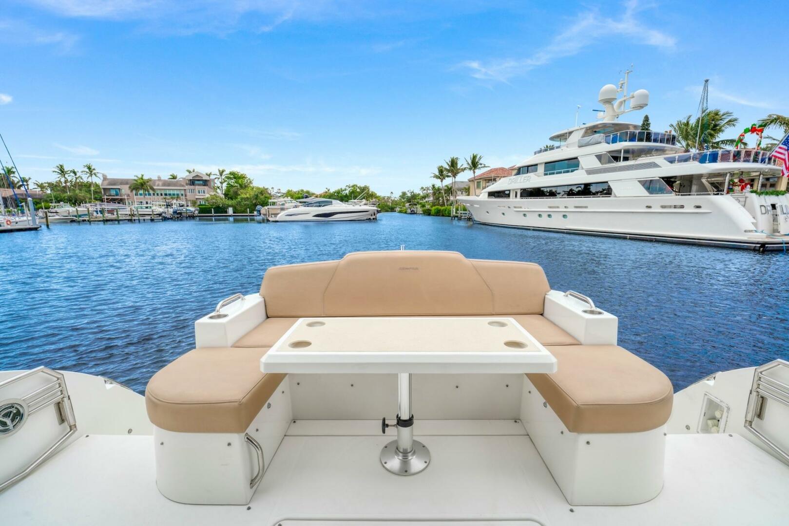 Slide: The Image of 2015 Cruisers Yachts 48 Cantius - Cockpit Lounge Seating - 5116975