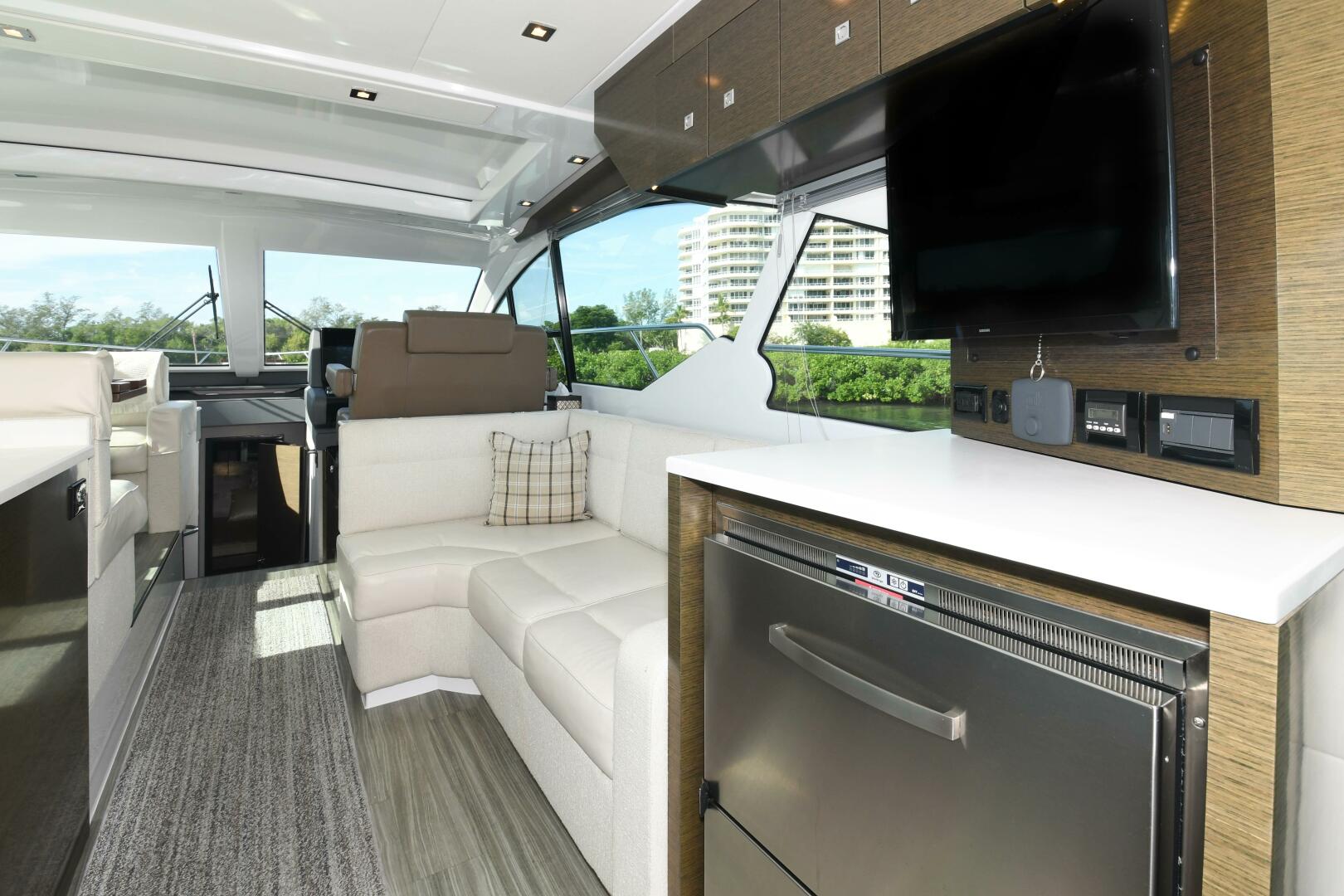 Slide: The Image of 2018 50 Cruisers Cantius - Grateful III - Salon/ Galley - 12
