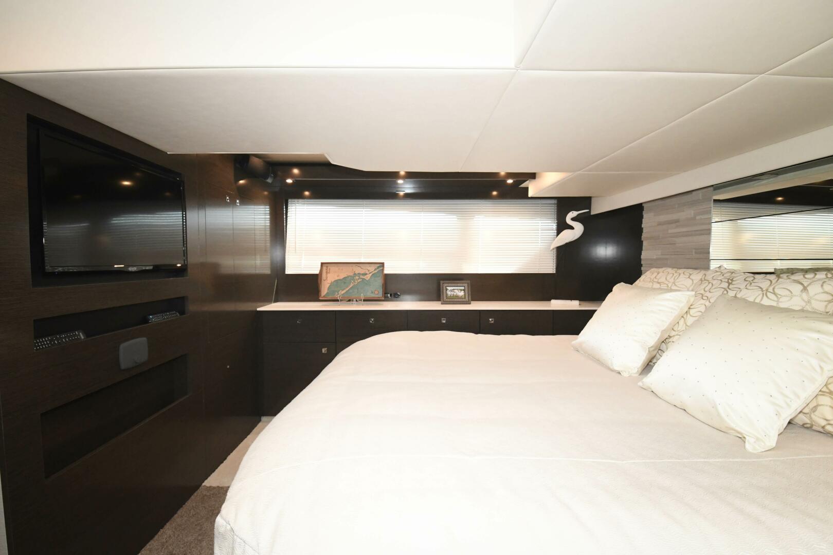 Slide: The Image of 2018 50 Cruisers Cantius - Grateful III - Master Stateroom - 2
