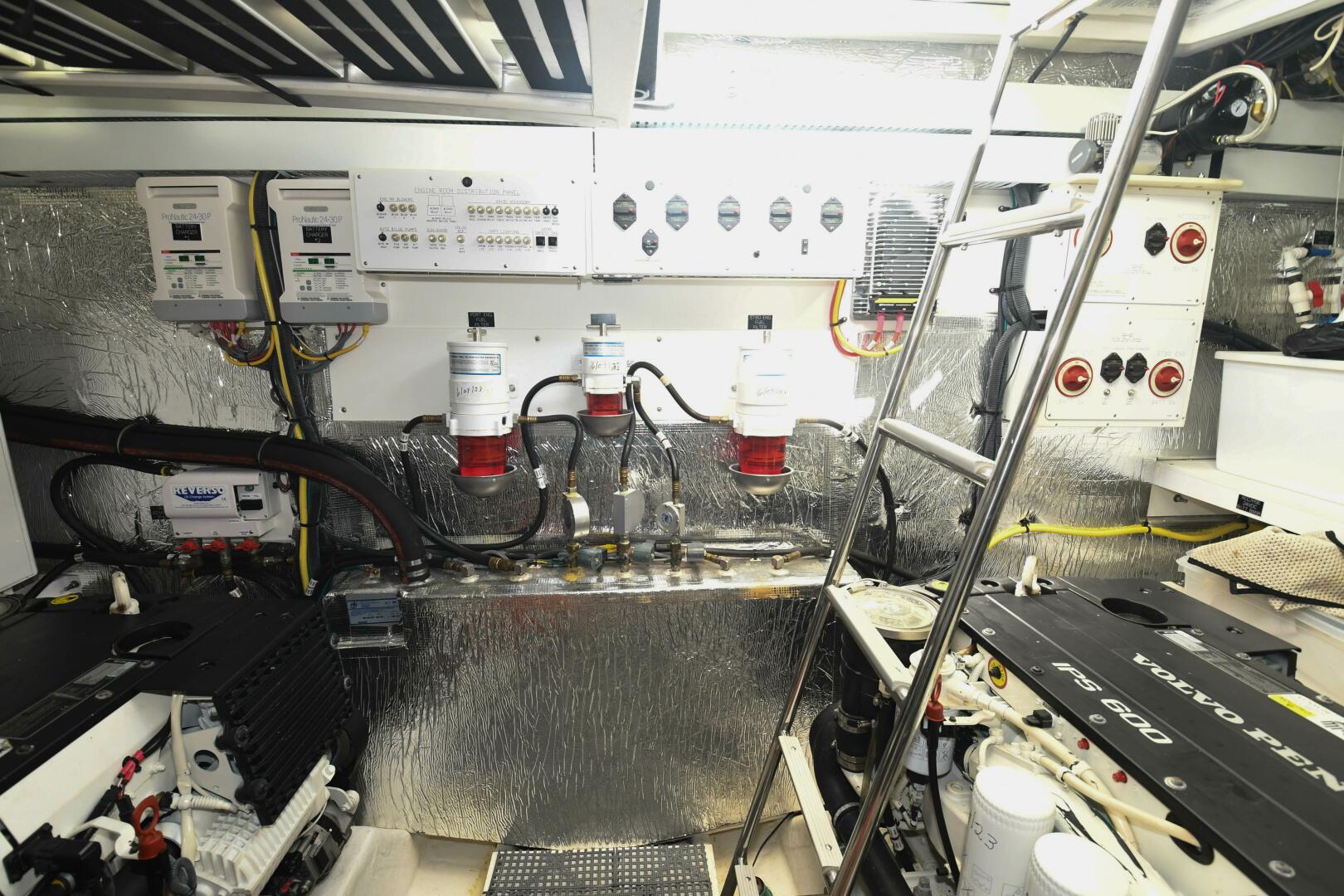 Slide: The Image of 2018 50 Cruisers Cantius - Grateful III - Engine Room - 33