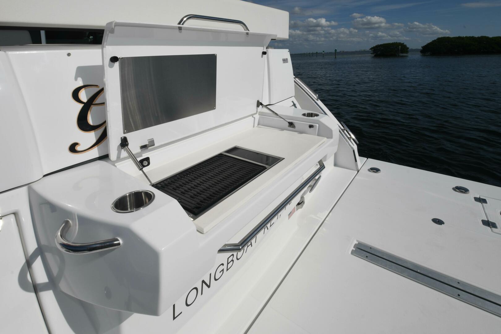 Slide: The Image of 2018 50 Cruisers Cantius - Grateful III - Electric Grill - 4