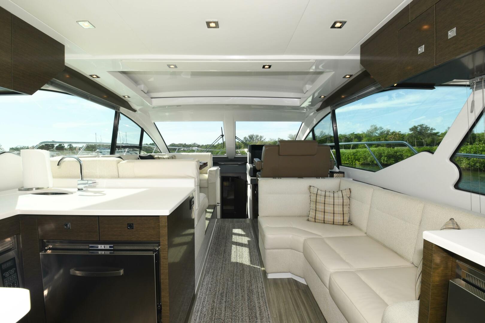 Slide: The Image of 2018 50 Cruisers Cantius - Grateful III - Salon Overview - 9