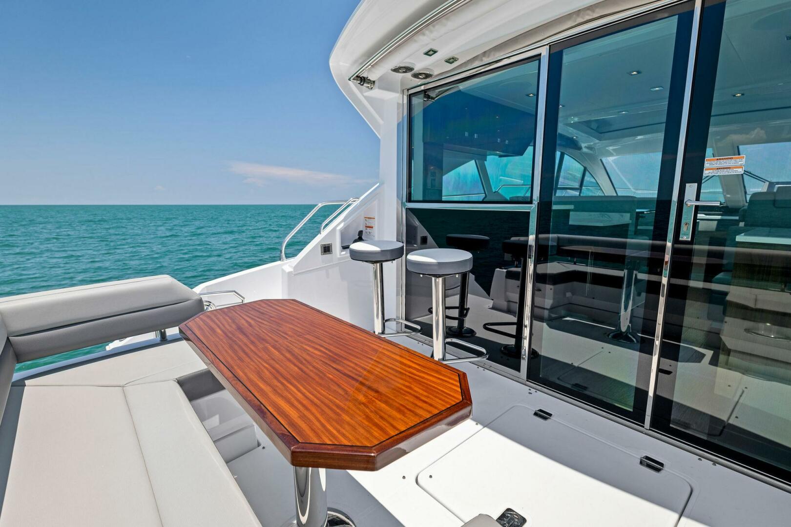 Slide: The Image of 2022 50 Cruisers Cantius - Mint 2 Bee - Cockpit - 4409731